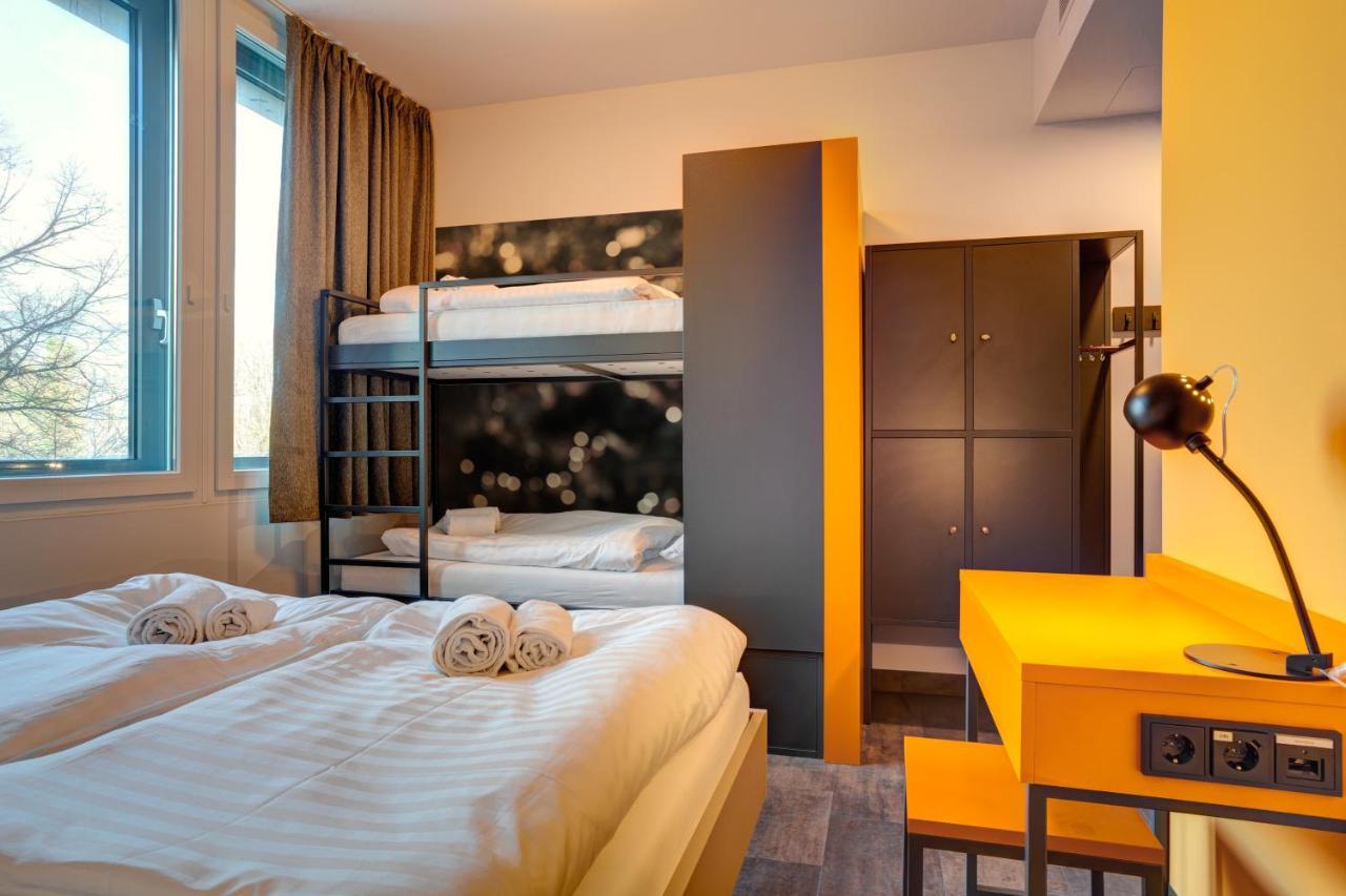 Meininger Hotel Muenchen Olympiapark Esterno foto