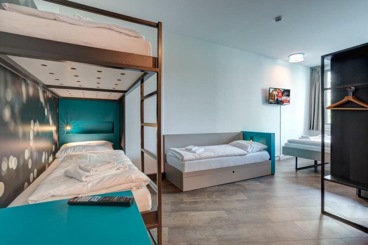 Meininger Hotel Muenchen Olympiapark Esterno foto