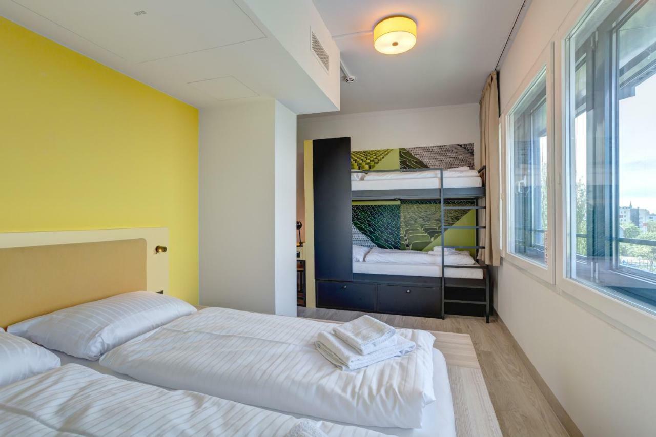 Meininger Hotel Muenchen Olympiapark Esterno foto
