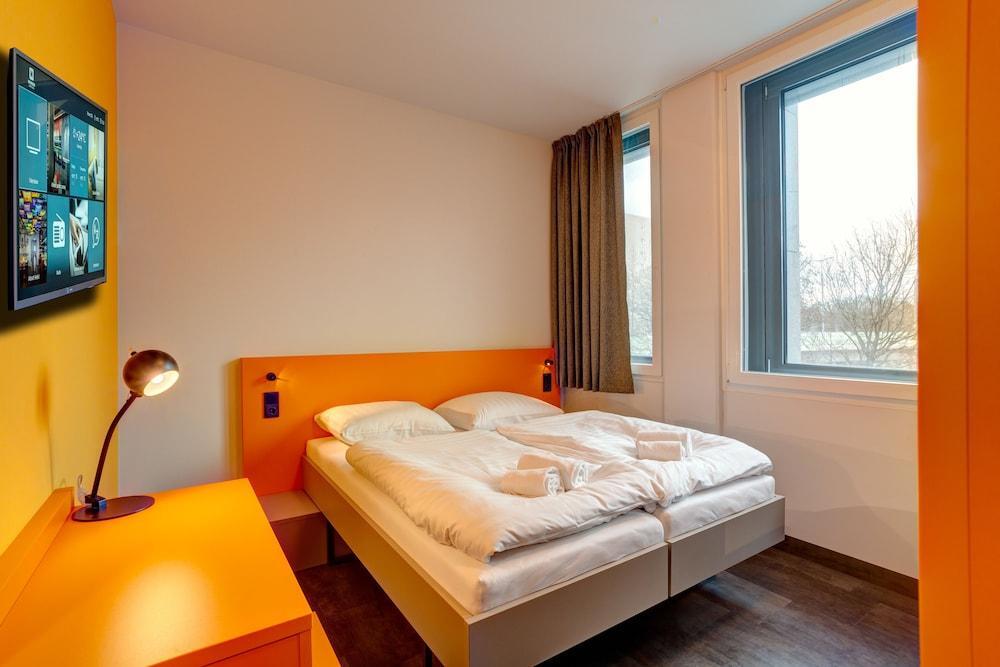 Meininger Hotel Muenchen Olympiapark Esterno foto